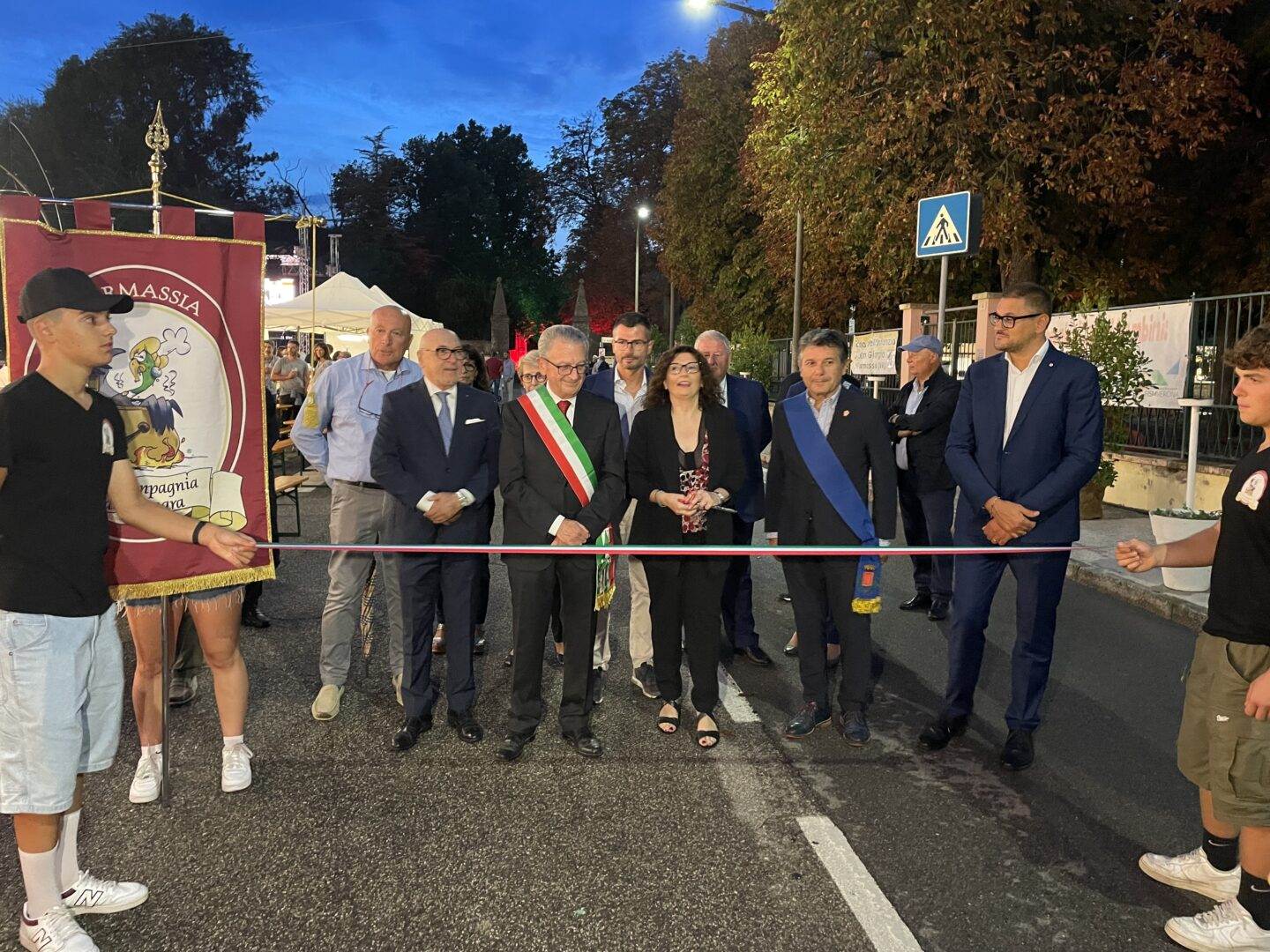 Anara Pitanara 2024 taglio del nastro