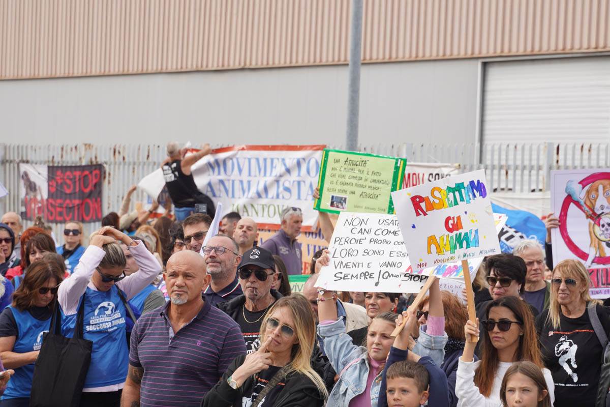Manifestazione animalisti Aptuit