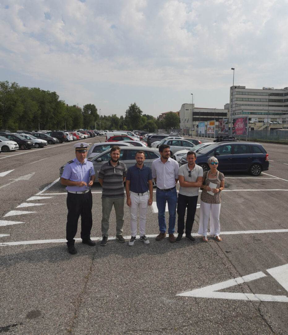 La presentazione del piano di riqualificazione di piazzale Guardini a Verona