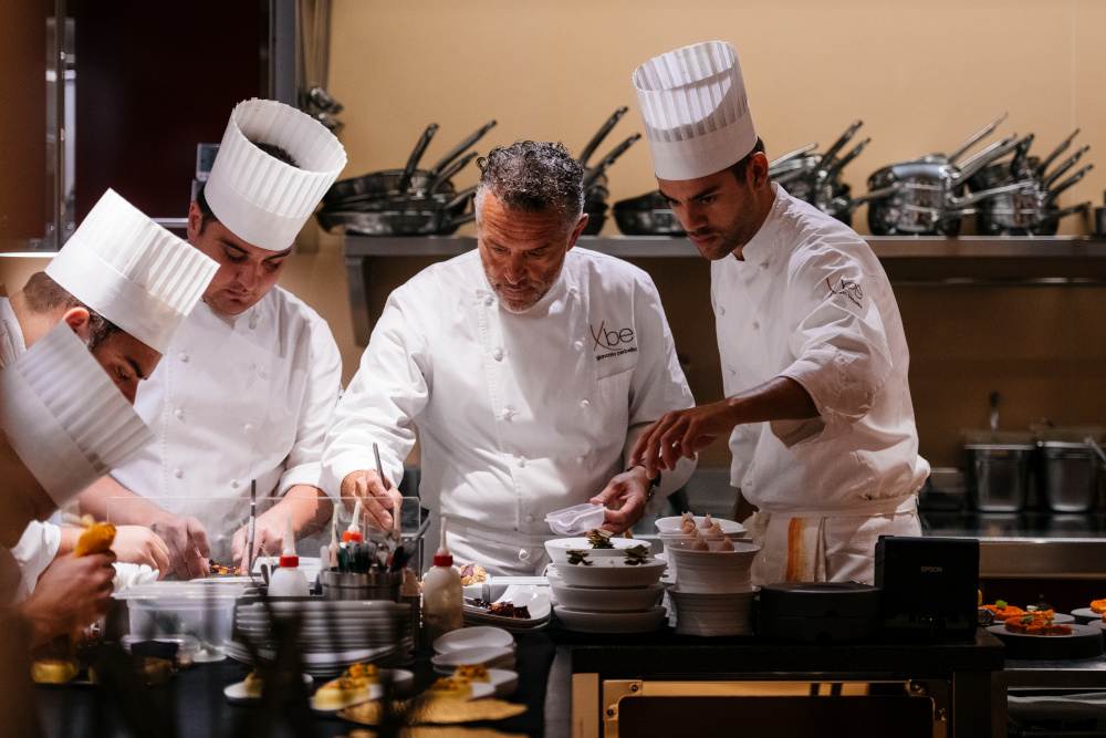 Chef Giancarlo Perbellini in cucina