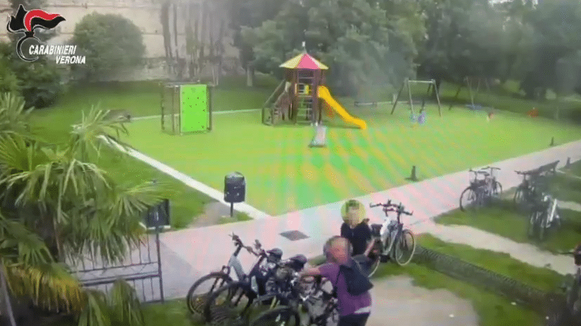 ladri biciclette lazise