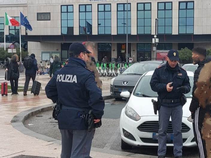 Polizia Ferroviaria - Arresto Stazione Porta Nuova