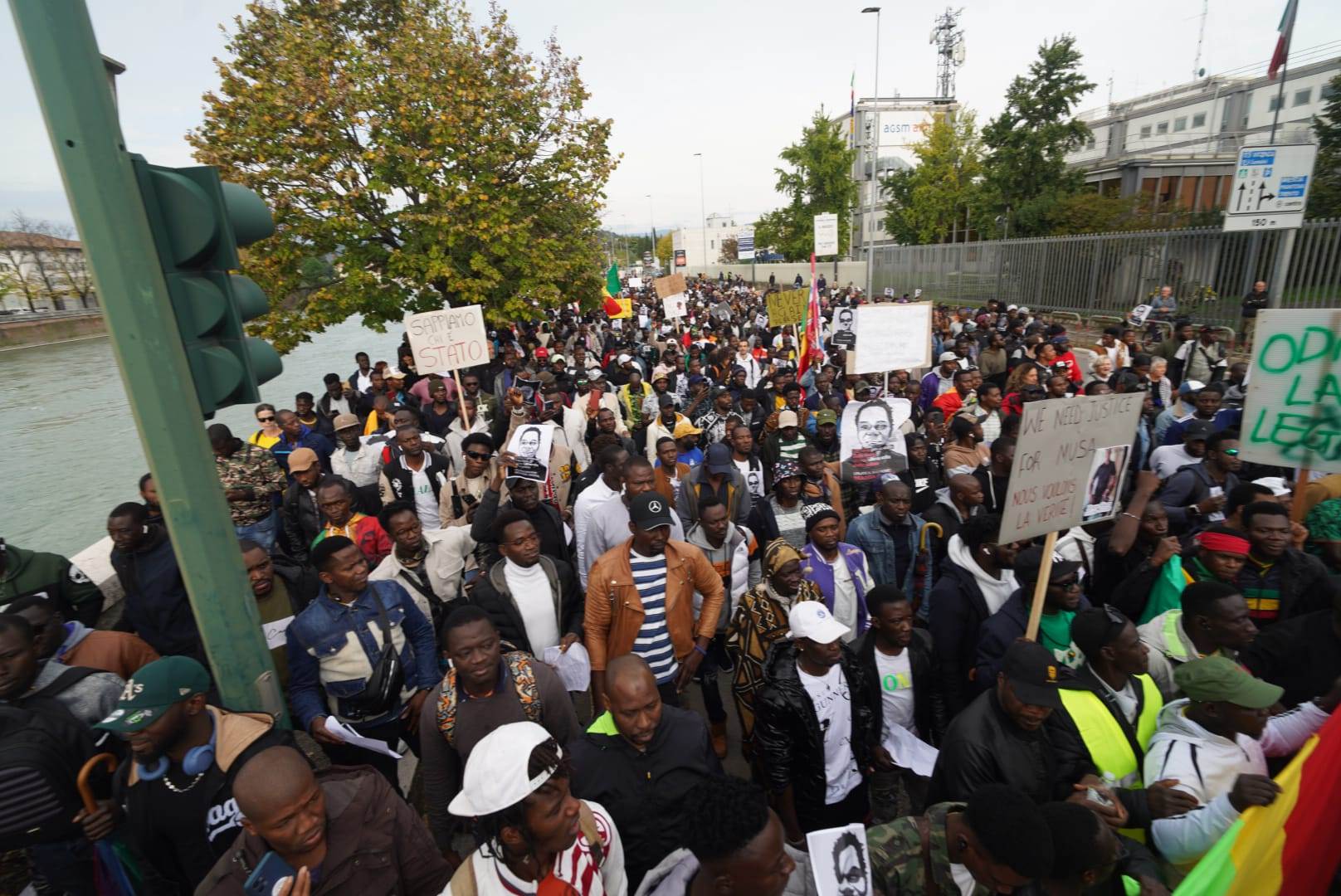 Corteo "Verità e giustizia per Moussa Diarra"