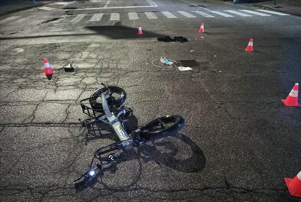 incidente via albere via palladio ciclista investito