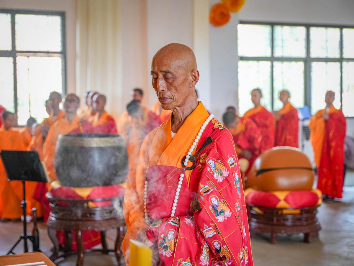 Orchestra Sinfonica Jinghui Guangxuan monaci Chan