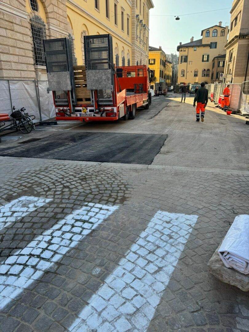 Piazza Viviani, a Verona