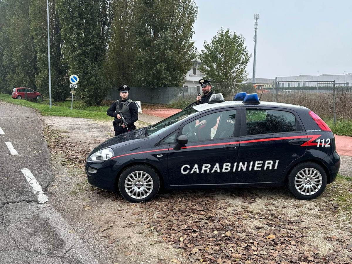 Carabinieri - Isola della Scala