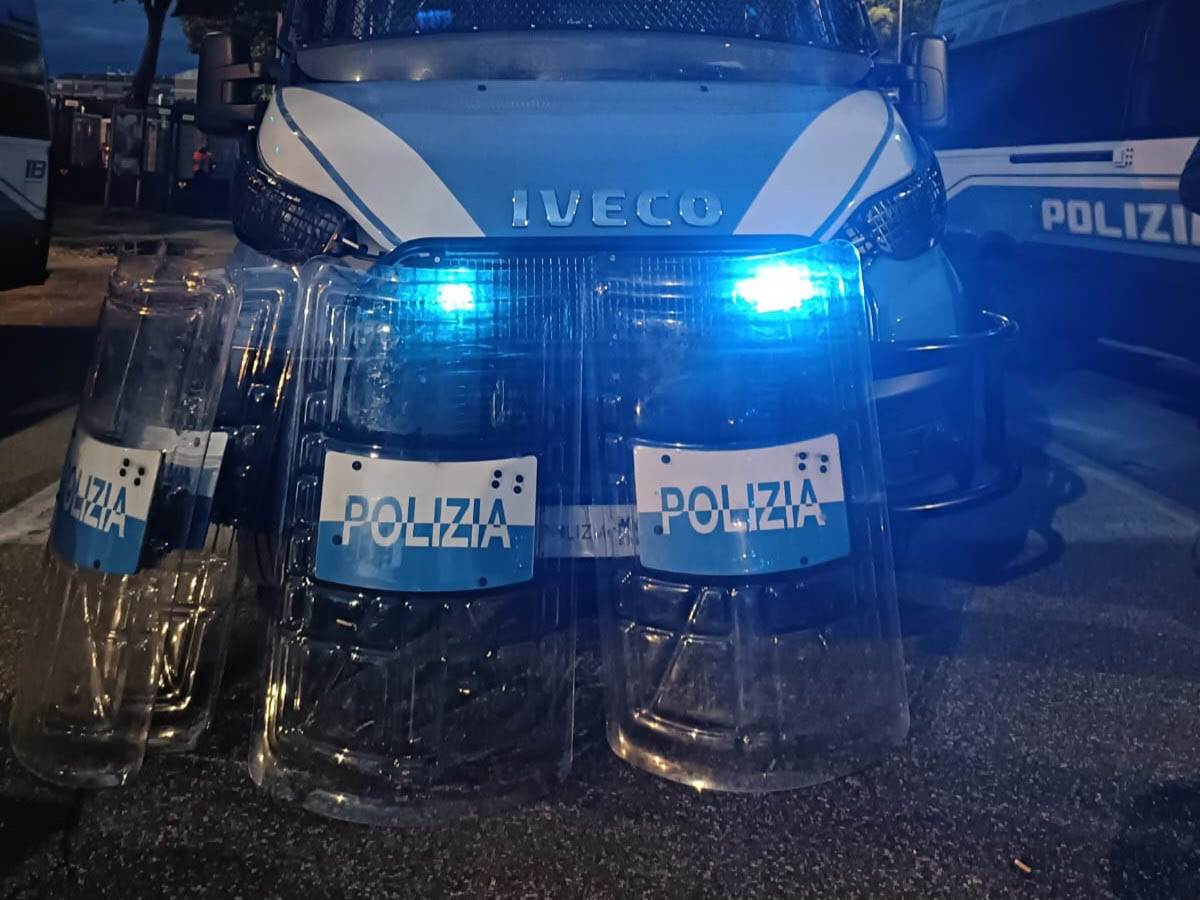 Polizia di Stato - Digos - accertamenti Bentegodi