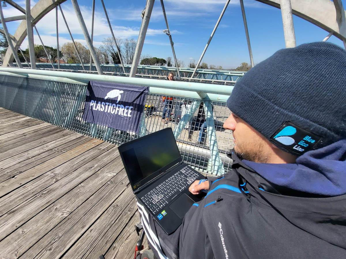 River eye - monitoraggio Plastic Free