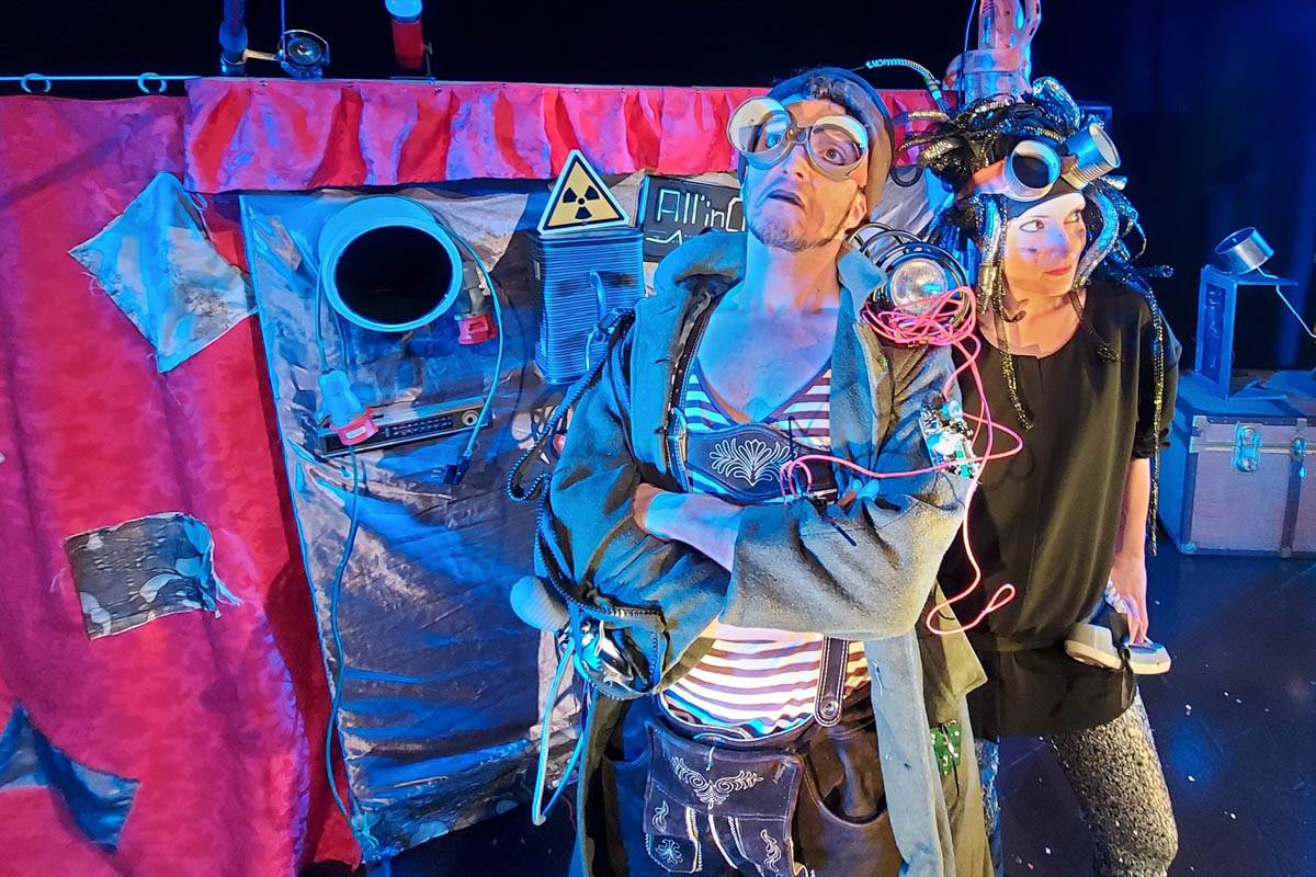 Ecomonters puppet show Fondazione Aida