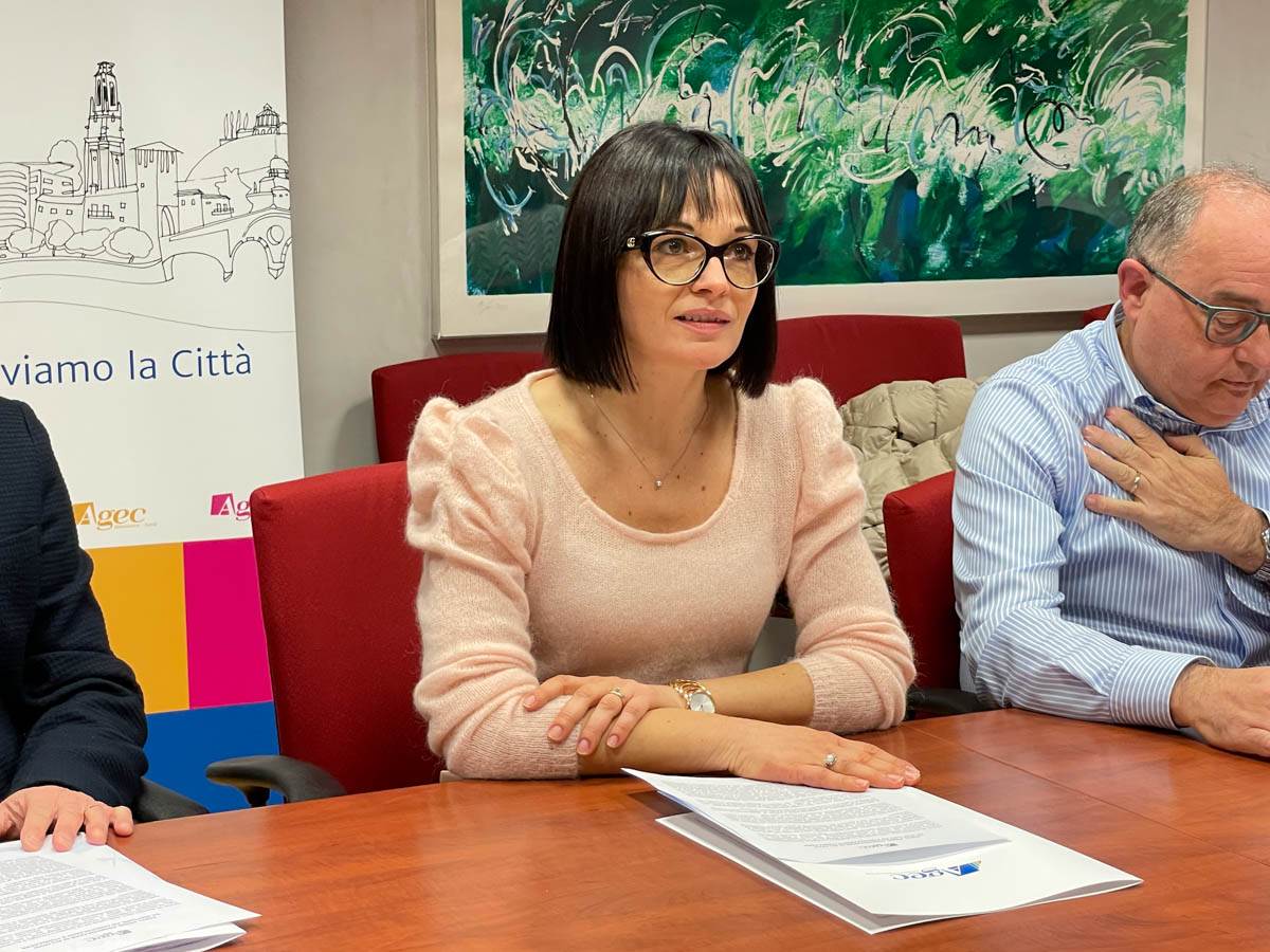 Anita Viviani - Agec