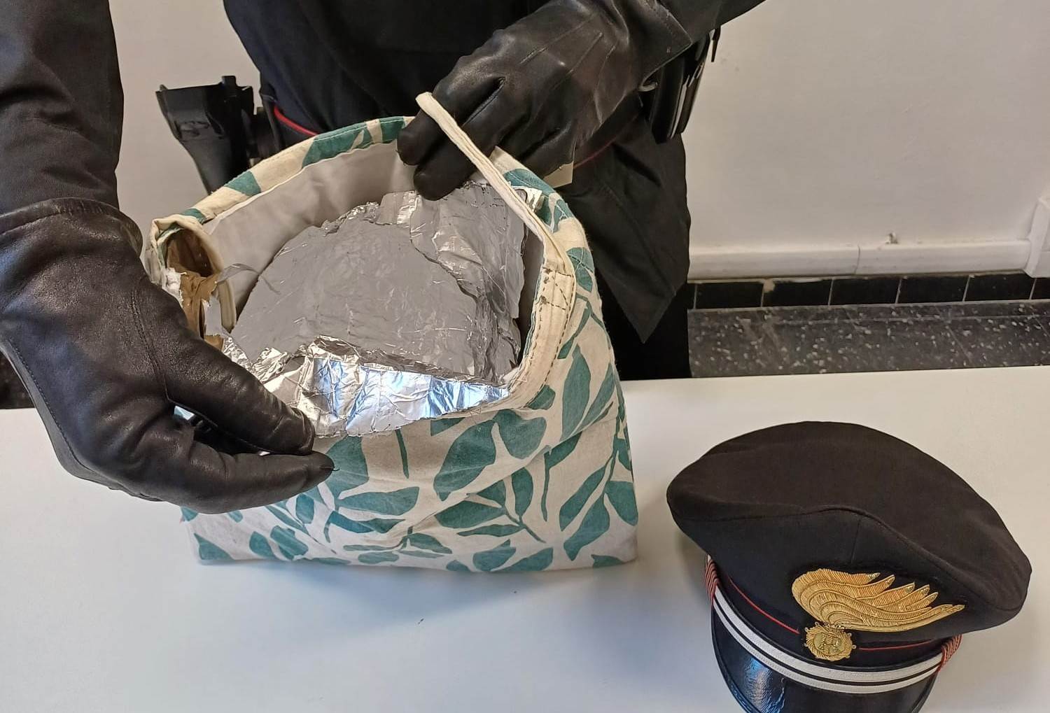 Carabinieri furto Coin