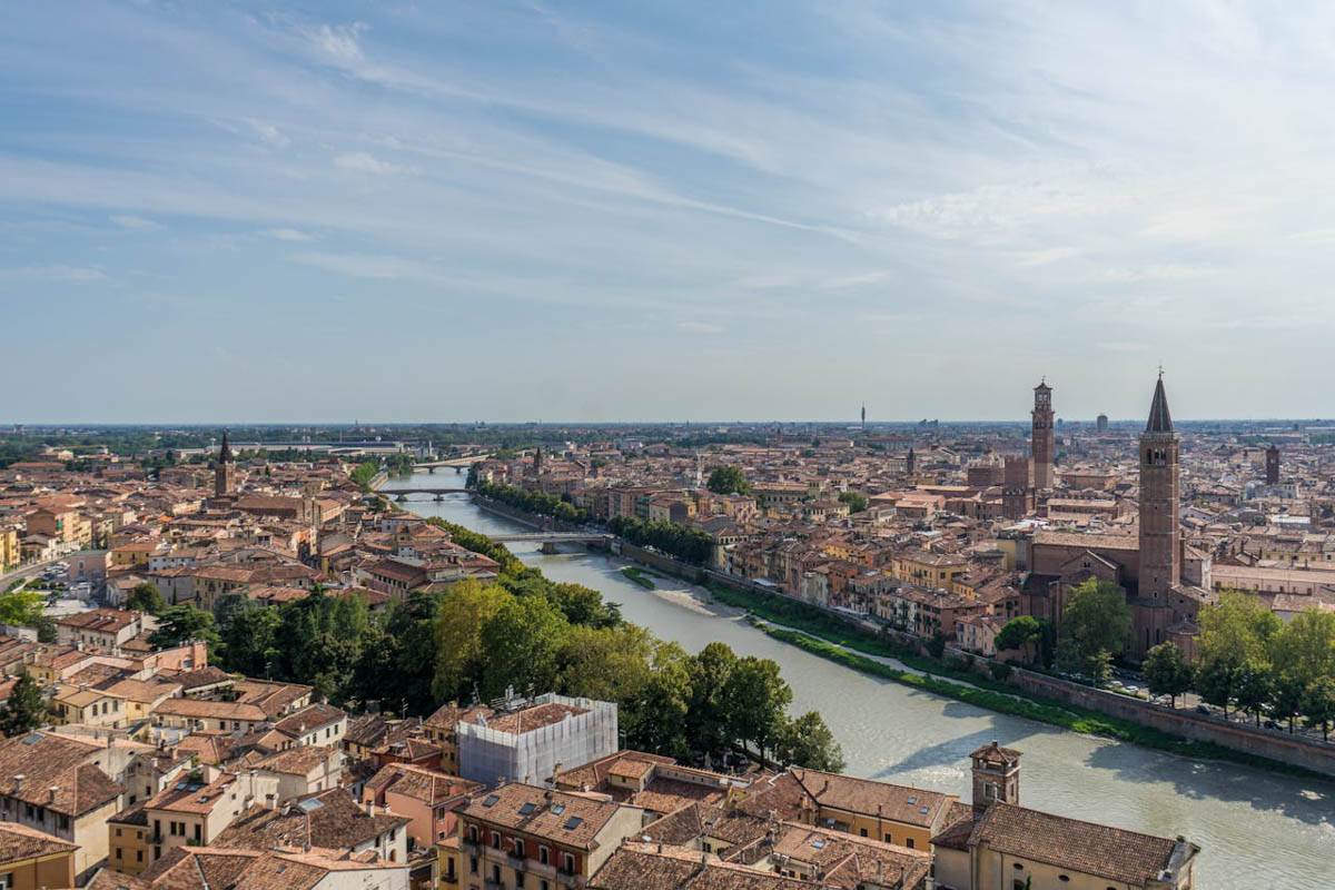 vedere a Verona panoramica generica Adige