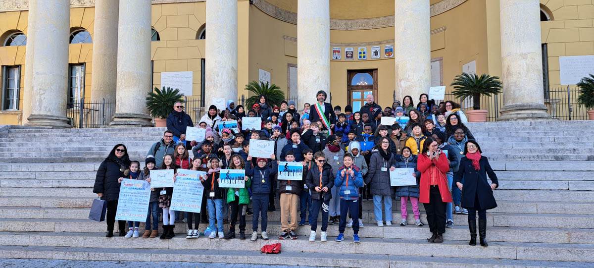 Siamo nati per camminare progetto bambini scuole mobilità sostenibile