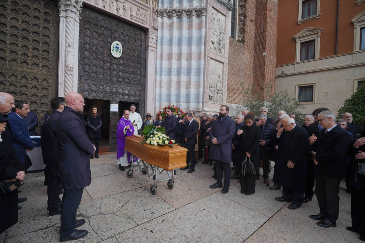 Funerale Giordano Veronesi