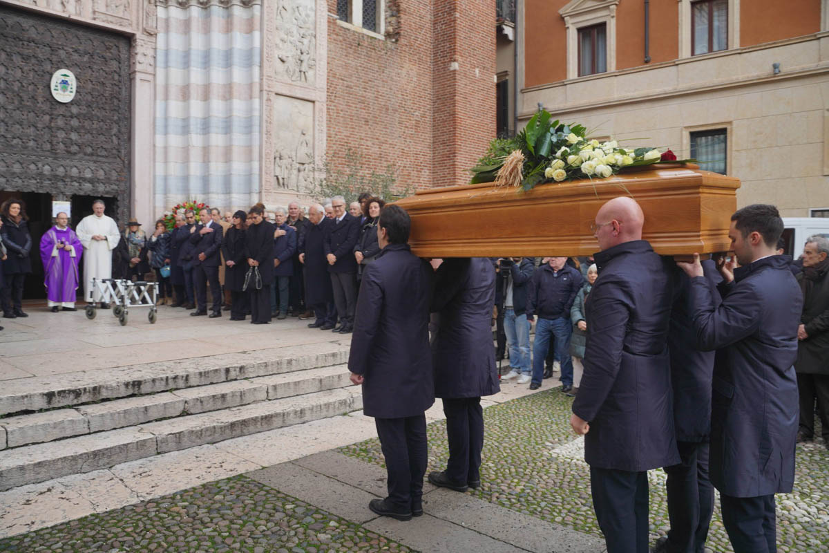Funerale Giordano Veronesi