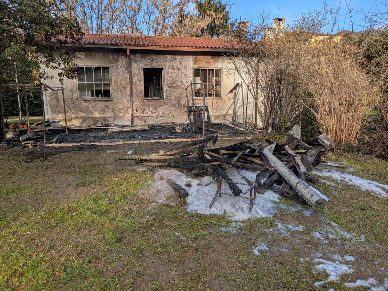 Casetta Giardini Raggio di Sole Verona incendio
