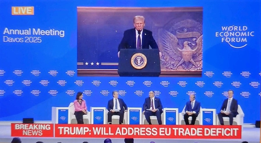 TRUMP DAVOS