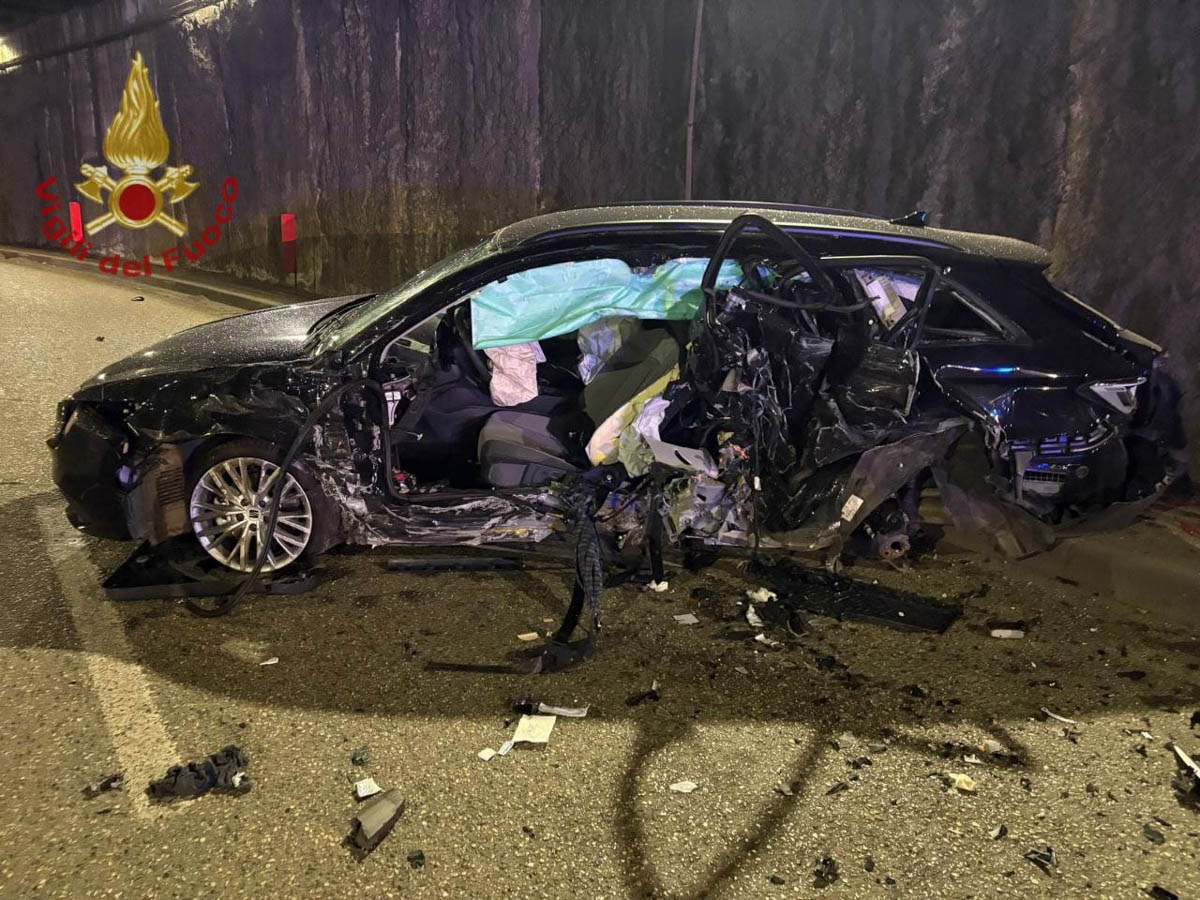Incidente sottopasso viale Dal Cero - VVF