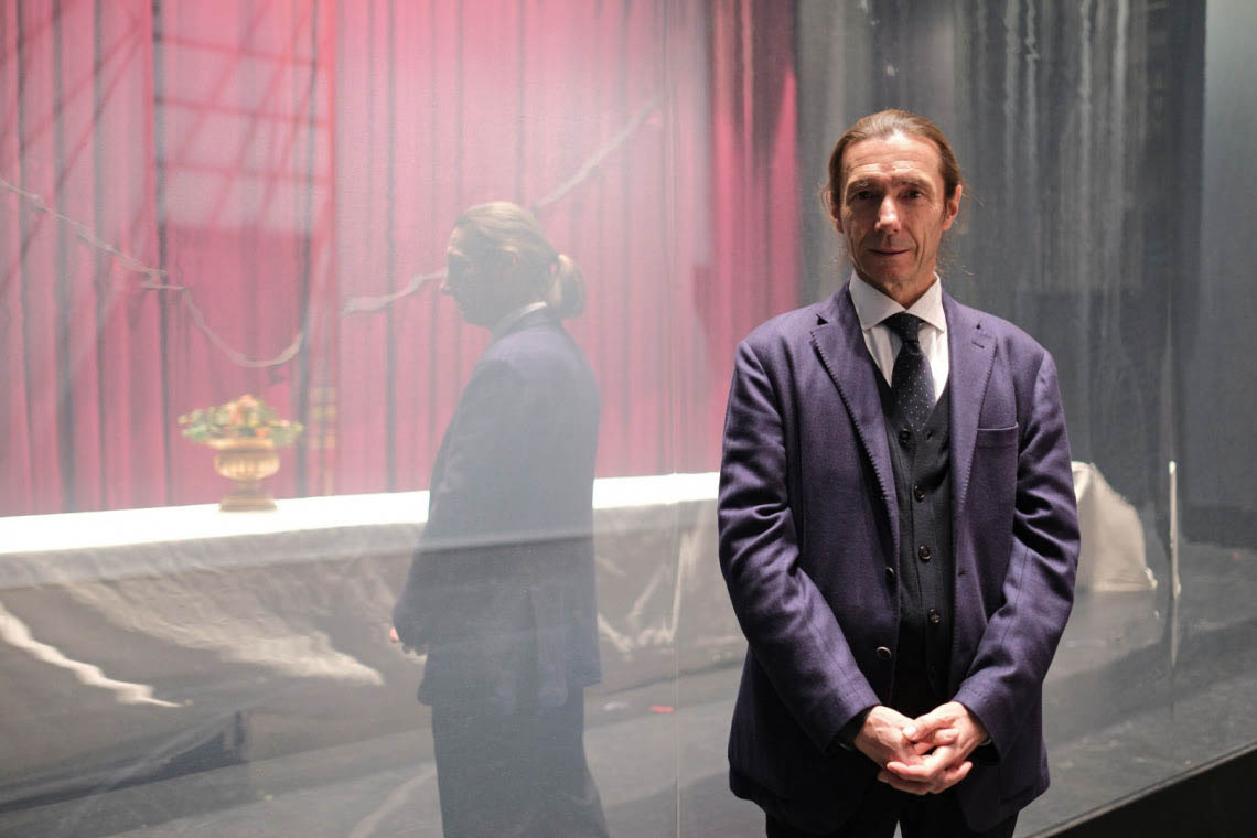 Paolo Valerio sul palcoscenico del Filarmonico per Falstaff (2025, Foto Ennevi)