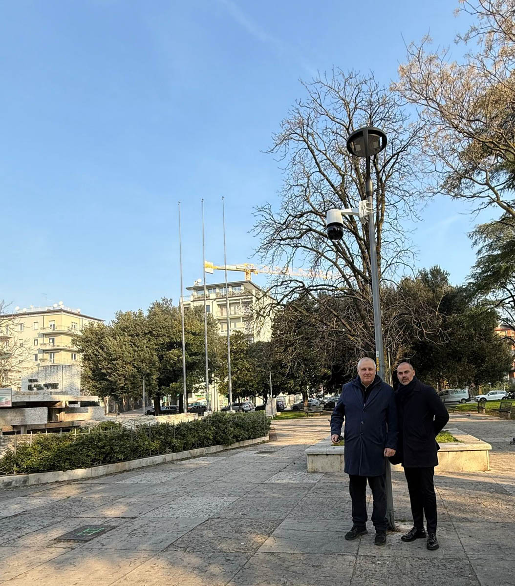 Pisa e Bozza in piazza Vittorio Veneto