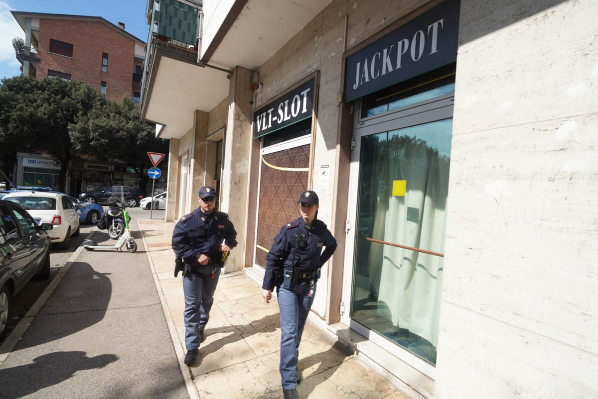 Accoltellato sala slot Verona - Polizia di Stato