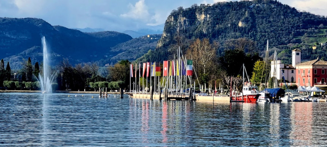 Bardolino - Fontana dei Marinai
