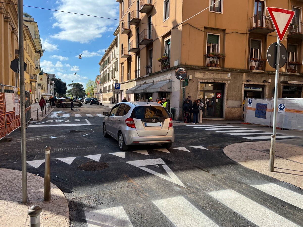 Cantiere Veronetta - Riapertura incrocio via San Vitale-via dell'Artigliere