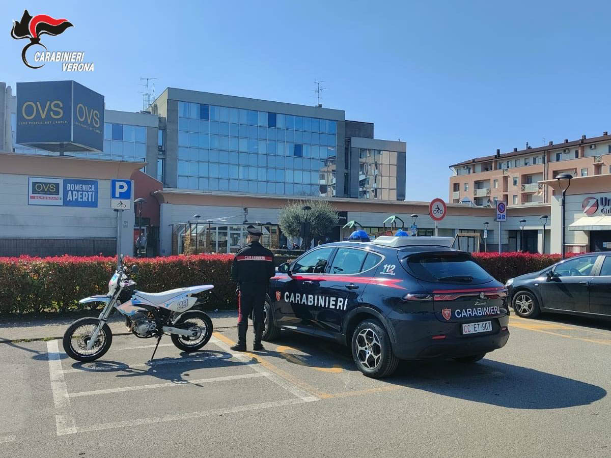Carabinieri San Bonifacio - centro commerciale