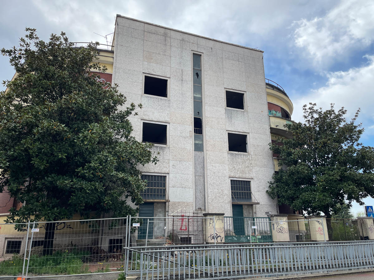 Edificio abbandonato adiacente all'ex Manifattura Tabacchi di Verona