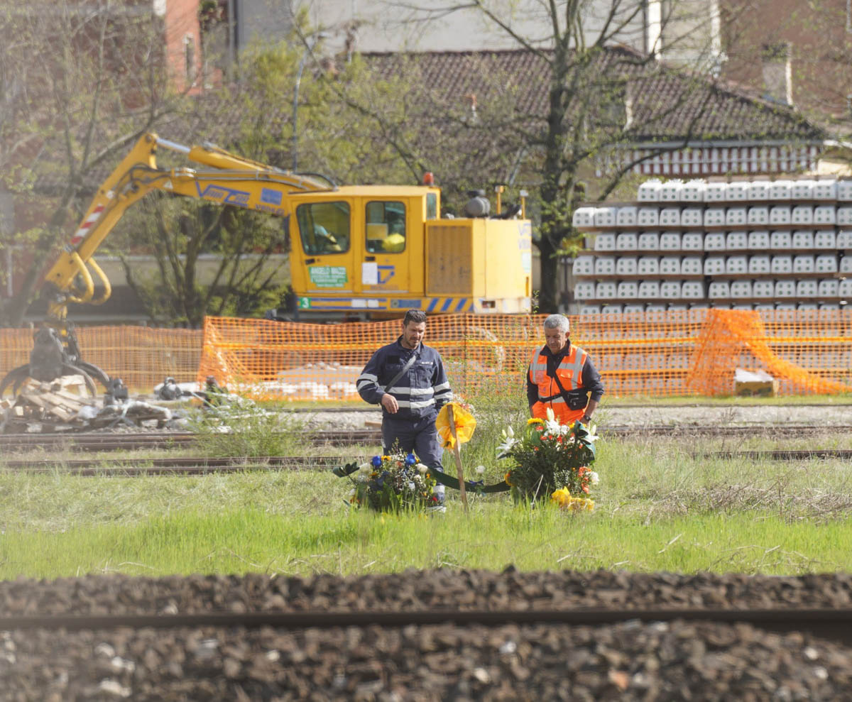 Fiori folgorato stazione Porta Vescovo