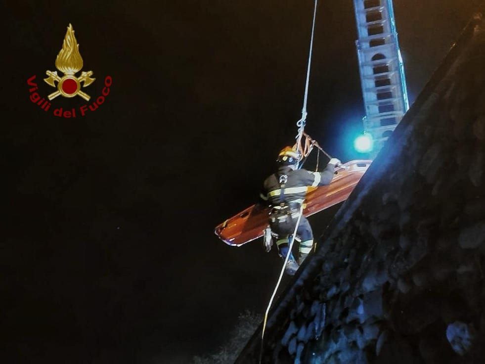 alzaia Pescantina vigili del fuoco adige greto