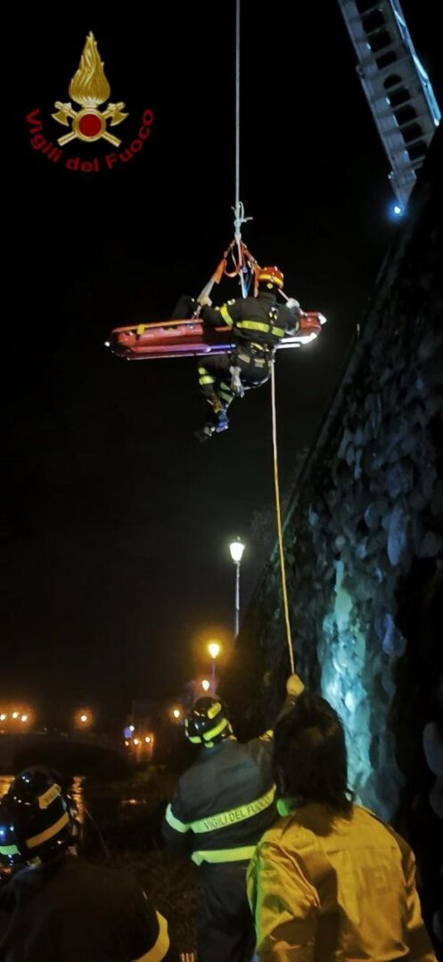 alzaia Pescantina vigili del fuoco adige greto