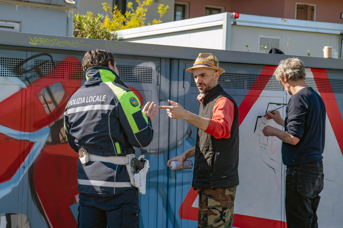 CIBO murales graffiti best before mostra