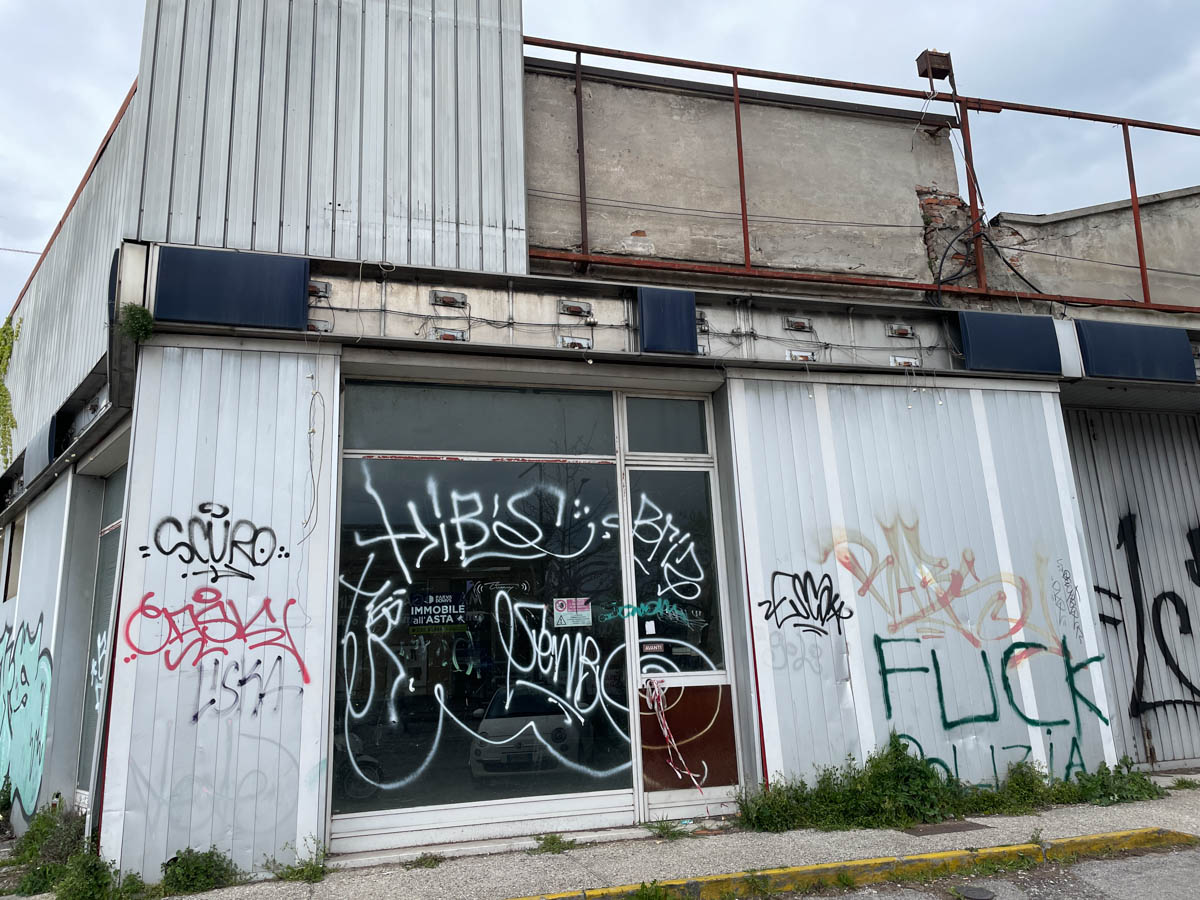 Edificio abbandonato nella zona di Basso Acquar a Verona