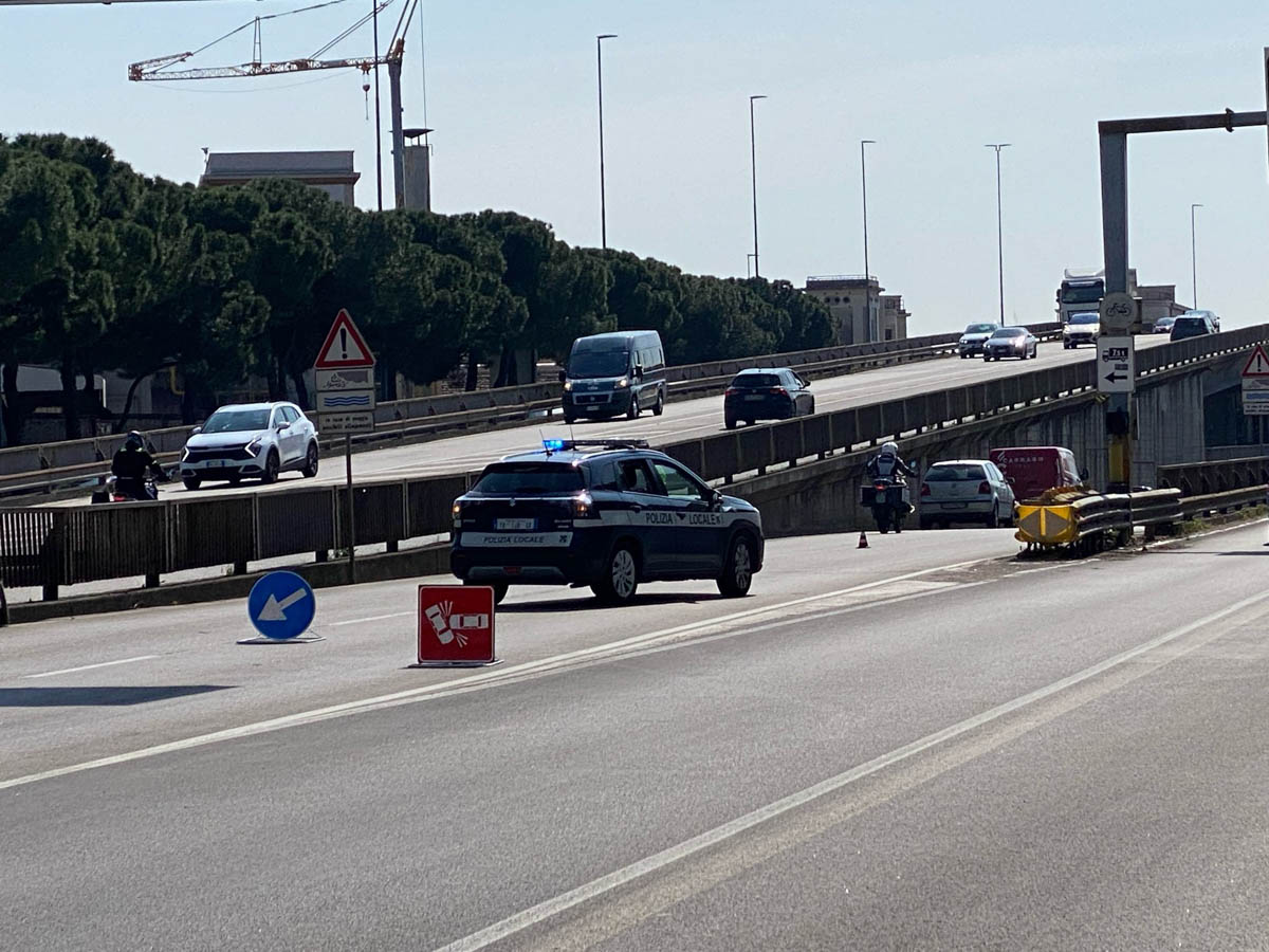 Incidente sottopasso viale Piave a Verona
