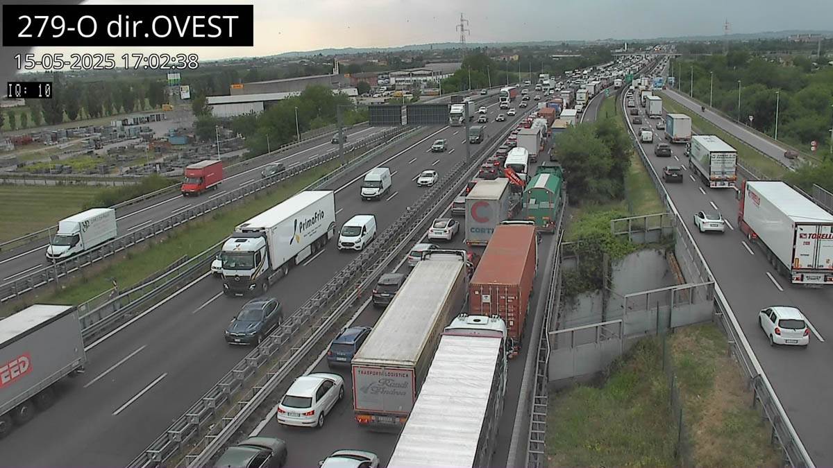 A4 incidente pomeriggio