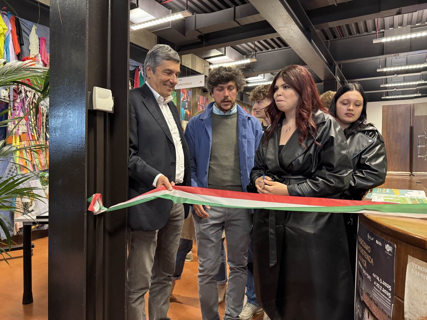 Amia mostra fotografica Biblioteca Frinzi