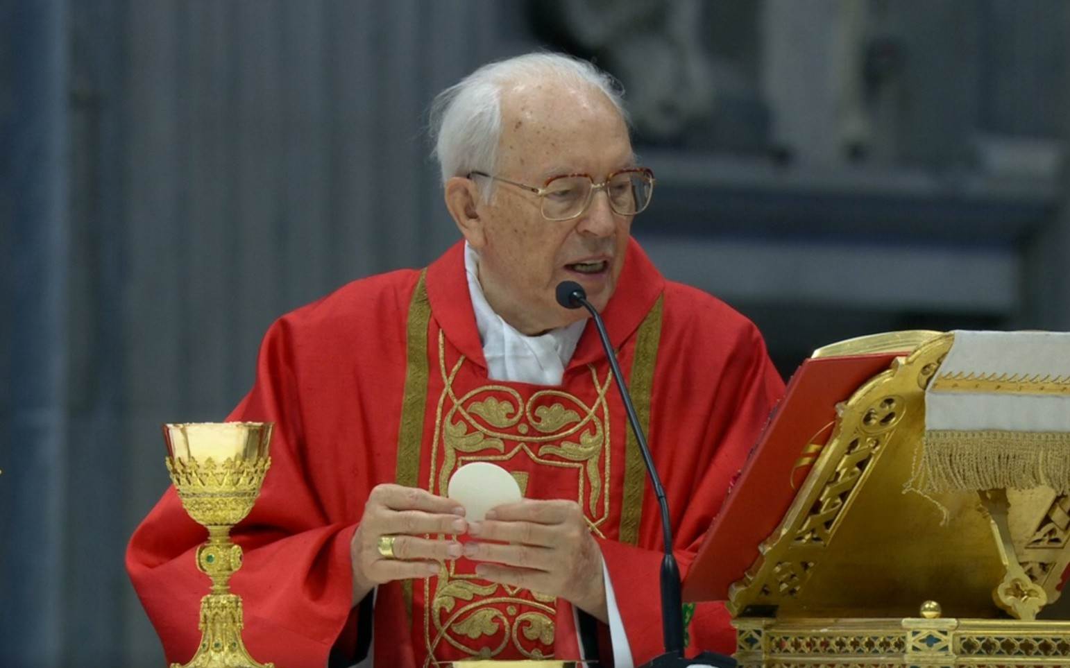 Cardinale Giovanni Battista Re