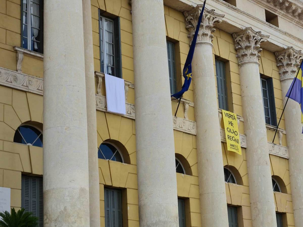 Comune di Verona - sudari per Gaza