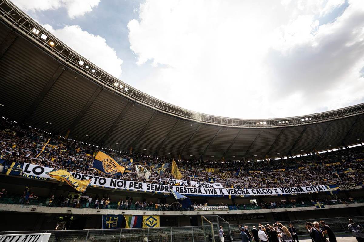 Hellas Verona - curva sud celebrazione scudetto