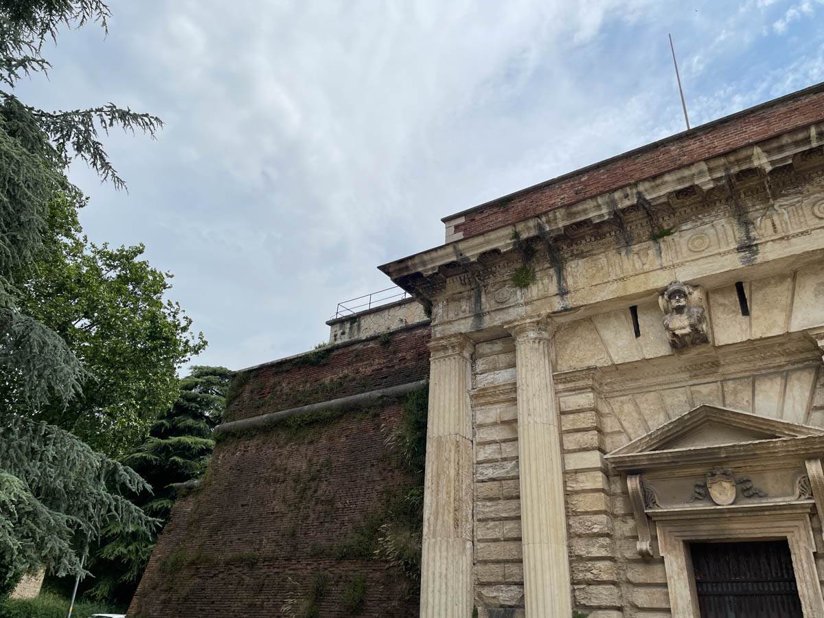 Porta Palio - mura di Verona