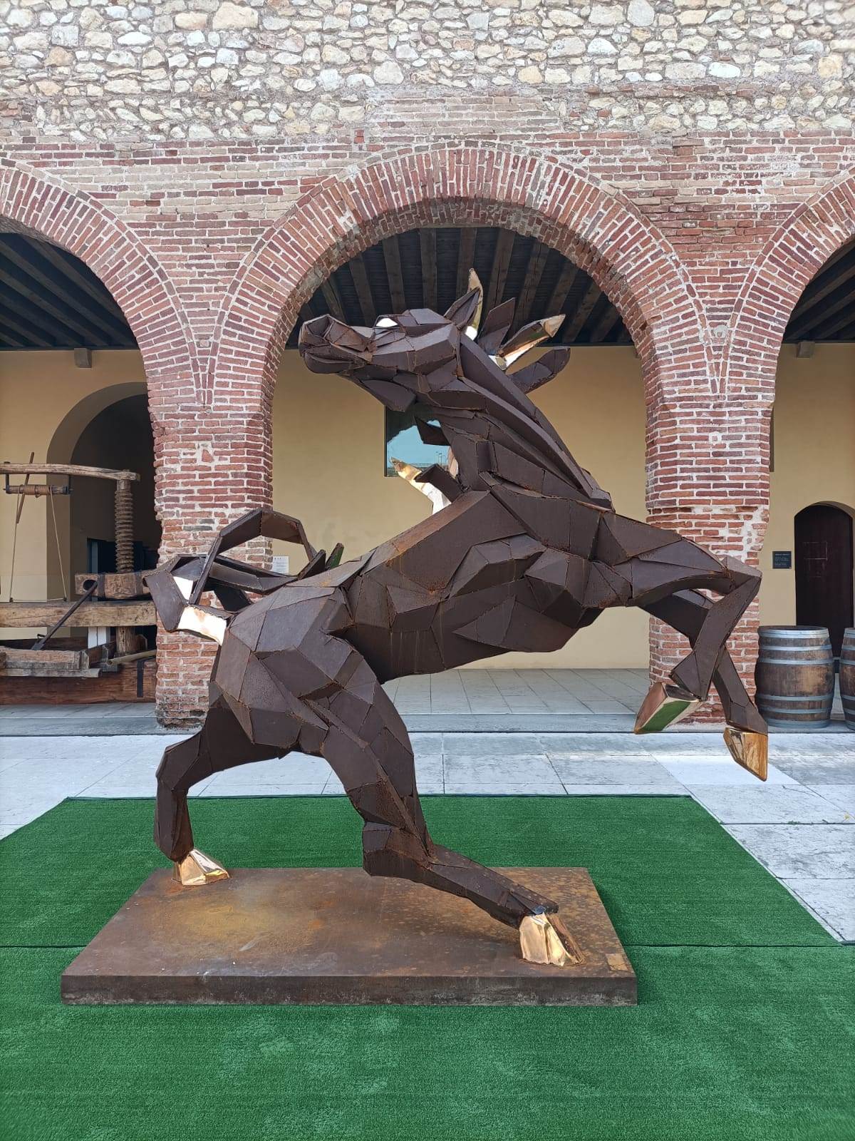 Sabrina Ferrari Urban Jungle Soave (2)