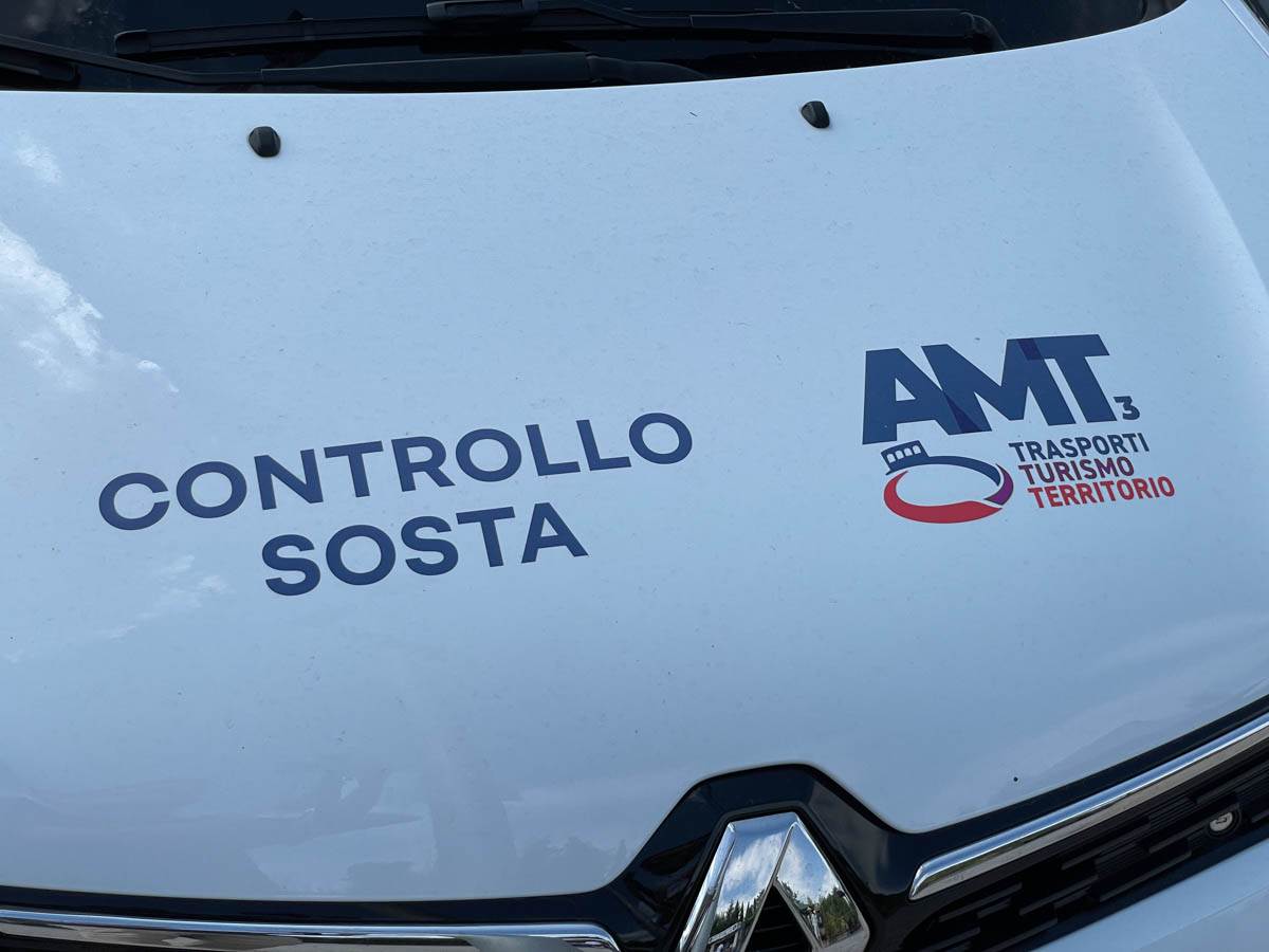 Amt3 - Veicolo per il controllo della sosta