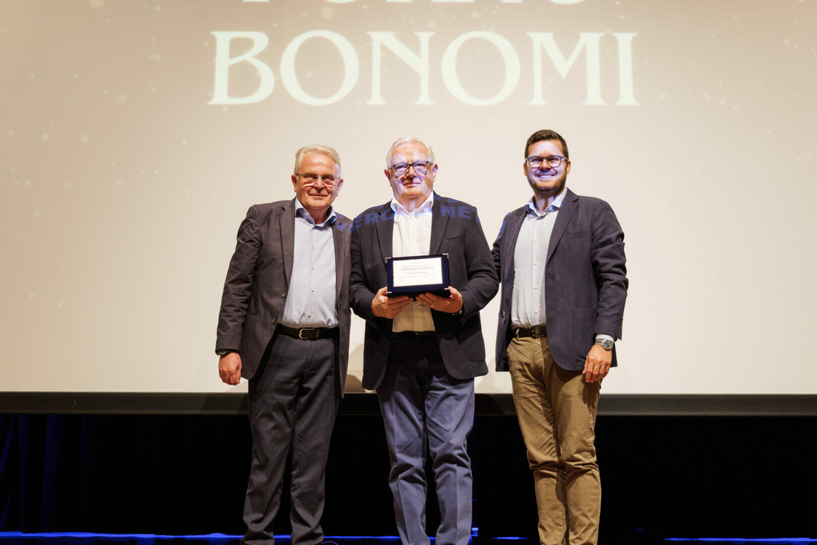 Premio Economia e Impresa - Renato e Fausto Bonomi, Pressi