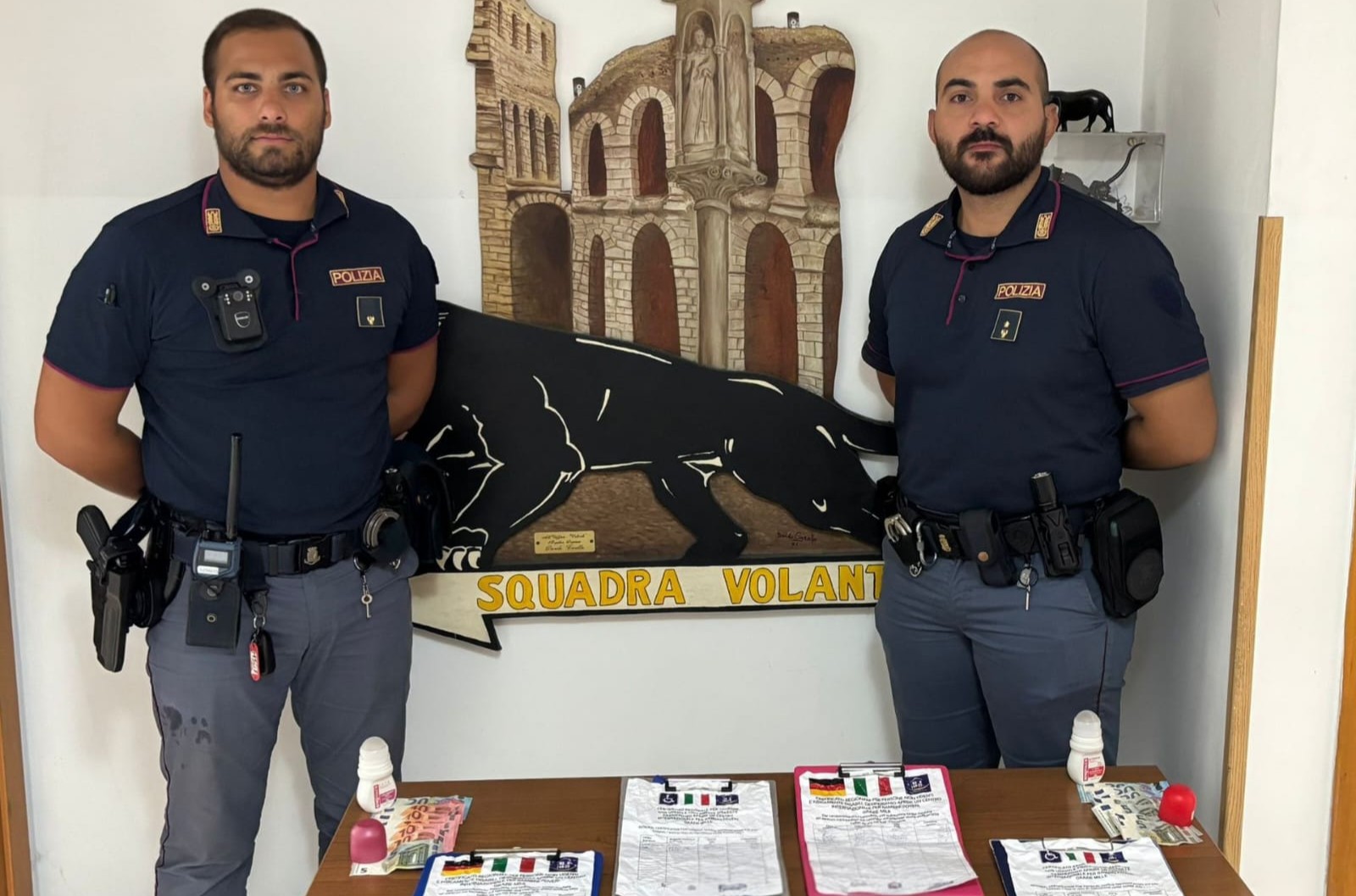 Polizia Verona finti sordomuti fine sordomute truffa raccolta firme