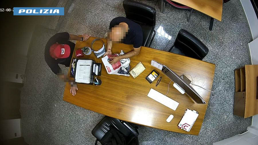 Polizia di Stato - Squadra Mobile - Orologi rubati