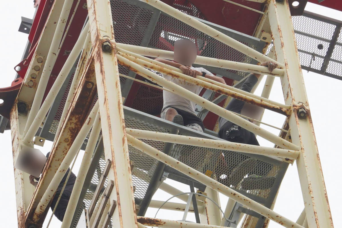 operai protesta gru borgo trento