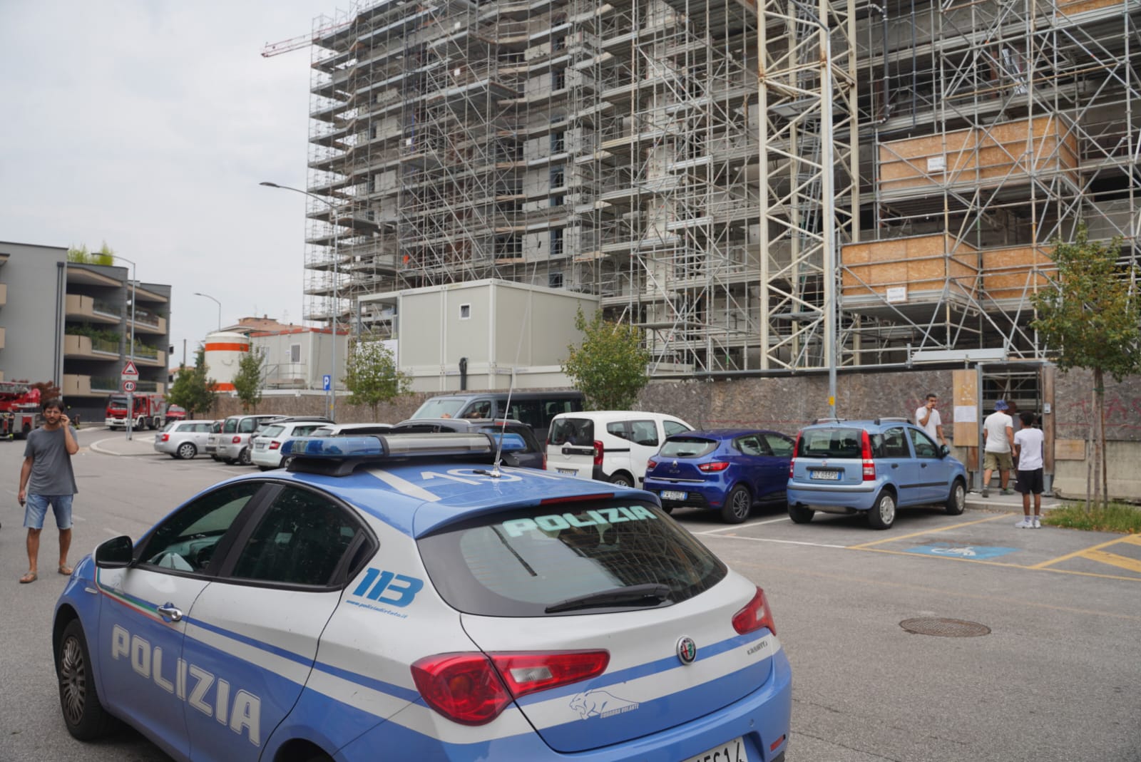 polizia protesta gru borgo trento cantiere