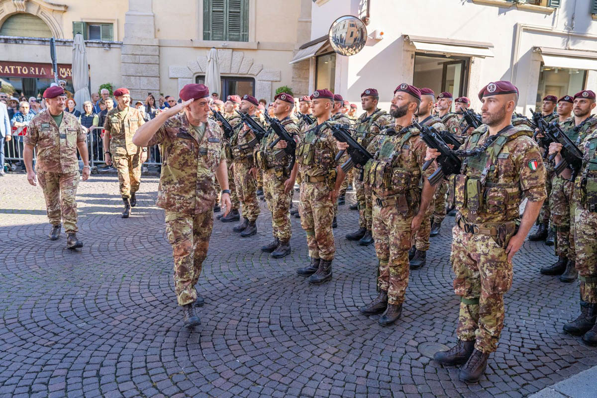 Resa degli onori al Capo di Stato Maggiore dell'Esercito